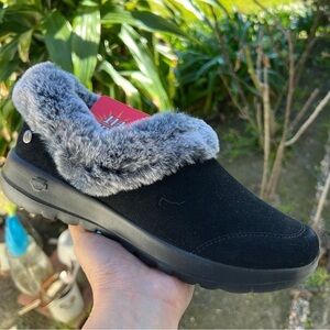 Skechers Performance Go Lounge - On The Go Joy Sz 6.5 WIDE FIT in Black